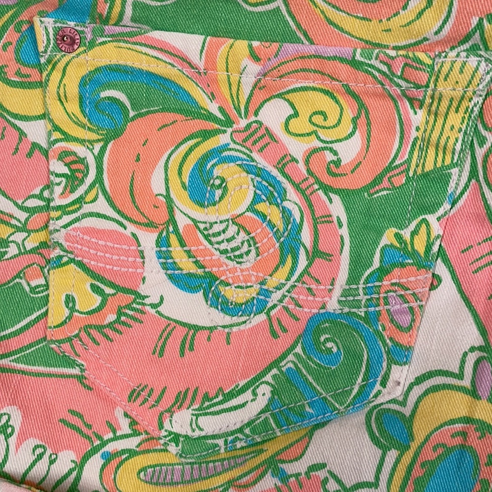 Lilly Pulitzer Clifton short - Picture 7 of 14